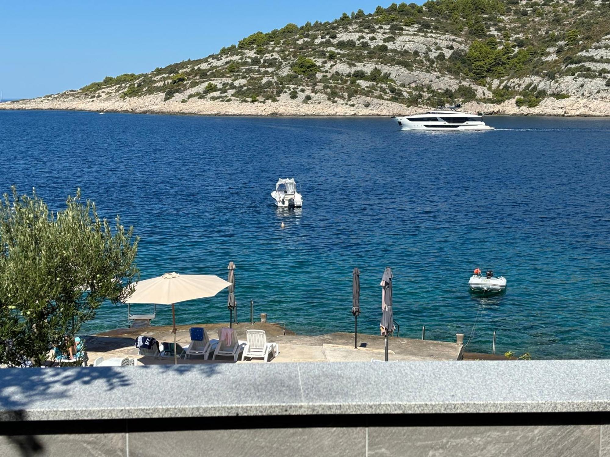 Direkt Am Meer-Apartments Puntaplanka 罗戈兹尼察 外观 照片