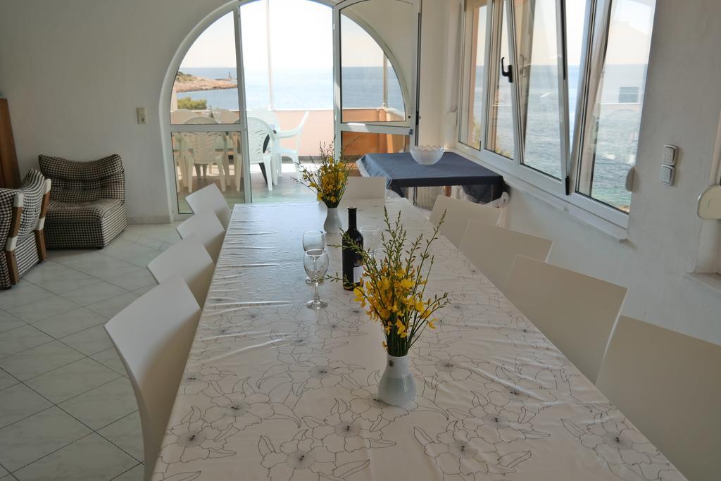Direkt Am Meer-Apartments Puntaplanka 罗戈兹尼察 外观 照片