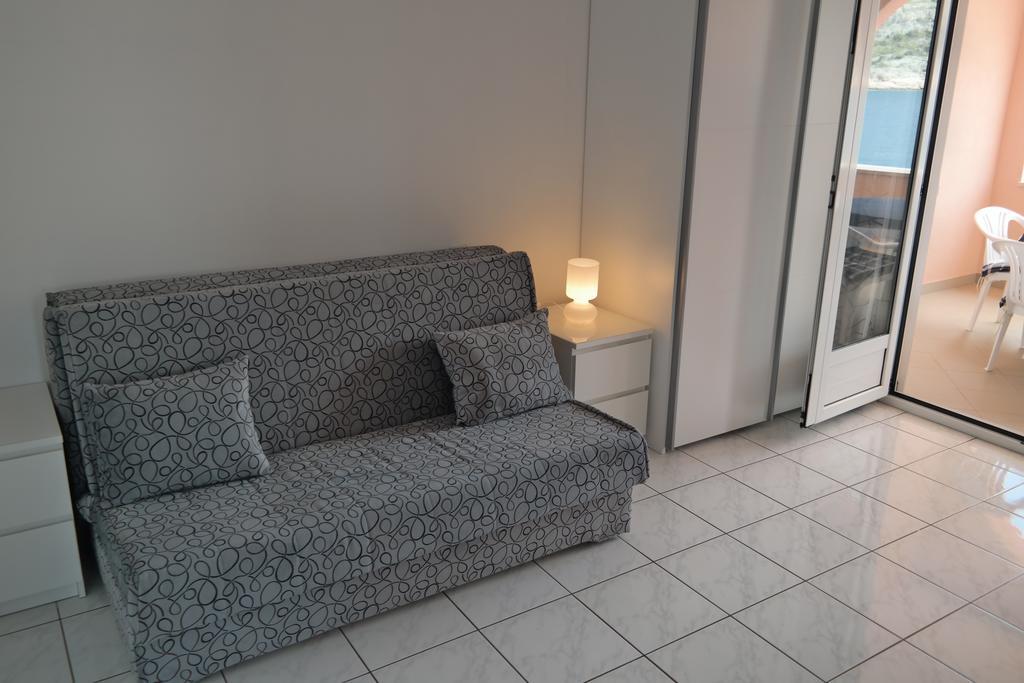 Direkt Am Meer-Apartments Puntaplanka 罗戈兹尼察 外观 照片
