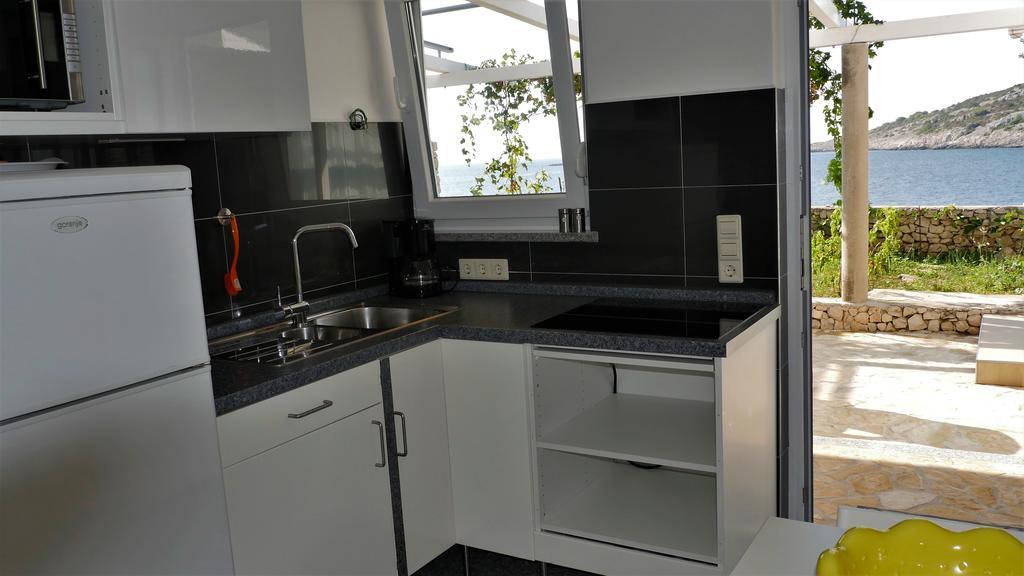 Direkt Am Meer-Apartments Puntaplanka 罗戈兹尼察 外观 照片