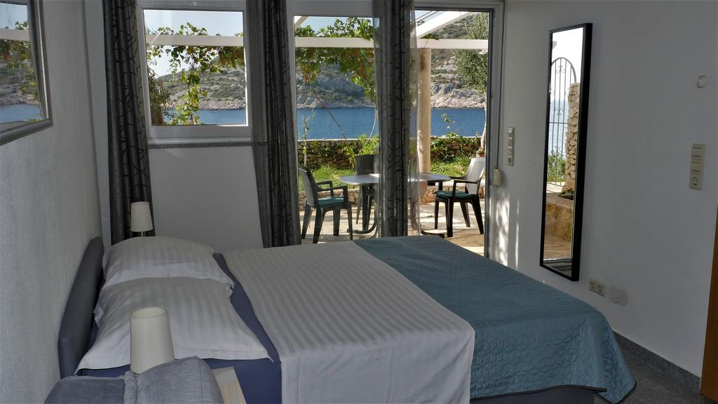 Direkt Am Meer-Apartments Puntaplanka 罗戈兹尼察 外观 照片